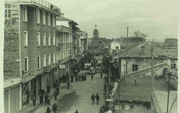 Deşifre, makale ve metin yazarlığı, kitap özeti