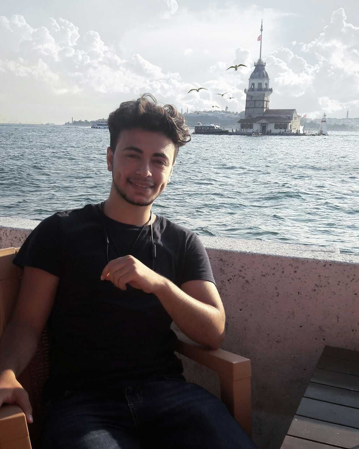 Redaksiyon hizmeti verilir.