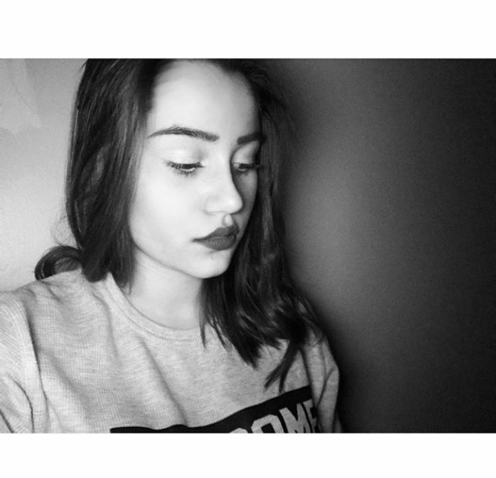 istenilen konuya göre yazılar yazabilirim