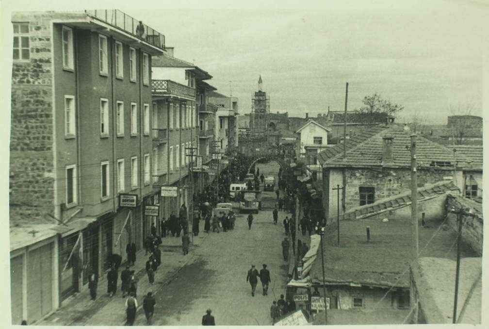 Deşifre, makale ve metin yazarlığı, kitap özeti